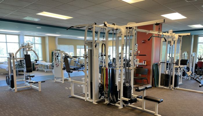 weight and cable machines for body strengthening and endurance